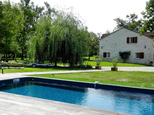 Πισίνα στο ή κοντά στο Holiday Home Moulin de Rabine by Interhome