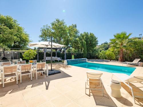 Πισίνα στο ή κοντά στο Holiday Home Villa Julia by Interhome