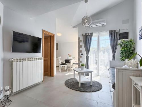 Apartment La Mer-3 by Interhome
