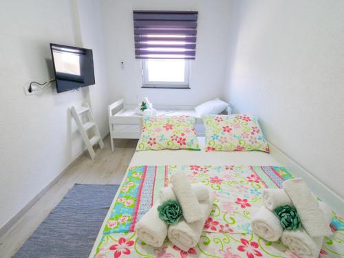 Apartment Lucius 1 by Interhome