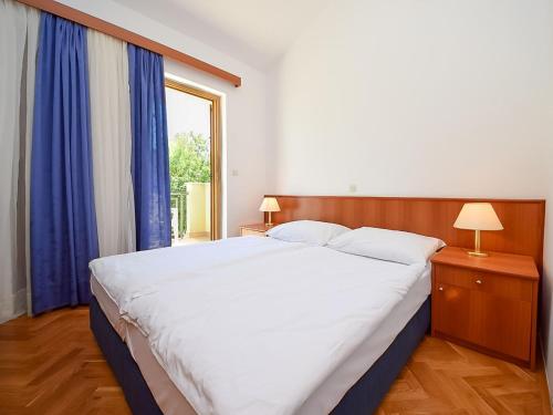 Apartment Meridiana-8 by Interhome