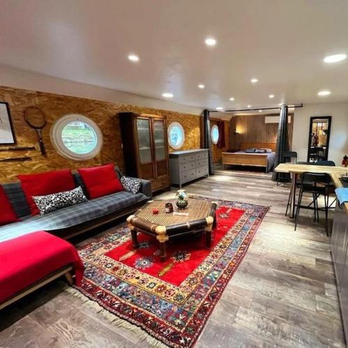 Magnifique Péniche cosy et spacieuse à Toulouse