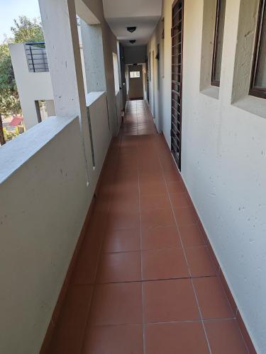 Gambar di galeri bagi Tevin Nest 2 di Sandton
