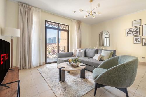 GuestReady - Groovy Getaway Downtown Dubai | Miska