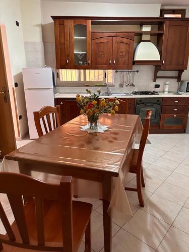 Foto dalla galleria di CASA DI MAMMA - appartamento intero con terrazza al secondo piano a Torre Annunziata