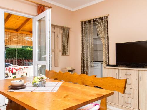 Holiday Home Gerle by Interhome 8646 Balatonfenyves kép - 3