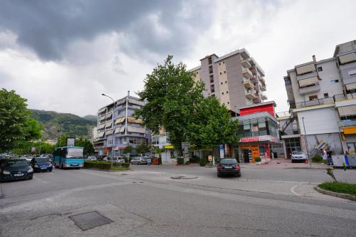 Galería fotográfica de “apHEARTment Gjirokastra” en Gjirokastër