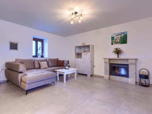 Holiday Home Eugenia by Interhome