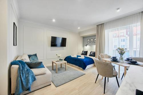 Golden Hour Apartments- Plac Słowiański 17