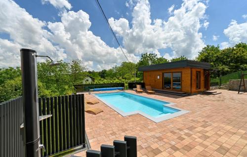 Awesome Home In Vinogradi Ludbreski