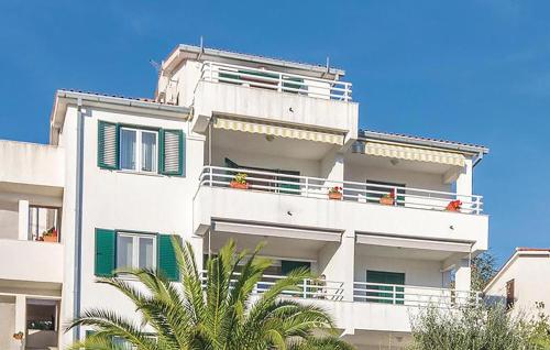 Nice Apartment In Rabac With Wifi