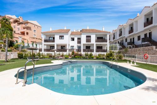 ViVi Homes - El Sembrador Pool, Terrace & Golf