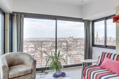 Loft terrasse vue mer au coeur de Marseille