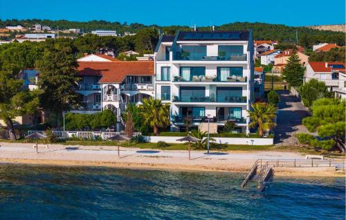 Cozy Apartment In Bibinje With House Sea View