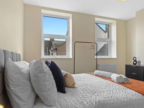 Letto o letti in una camera di The Penthouse - Crosby St 2 Bed