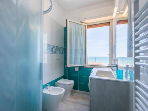 Ванная комната в Apartment Francea e Mauro by Interhome