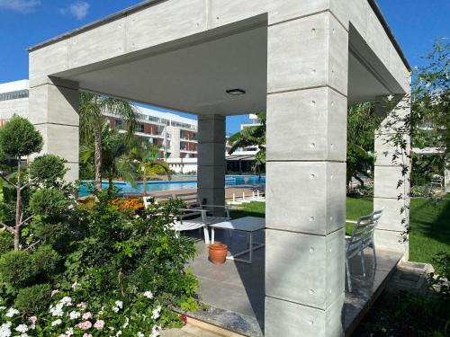 Κήπος έξω από το Apartment Courtyard Long Beach Iskele