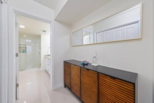 Ένα μπάνιο στο Luxury 6th Floor Amazing Views