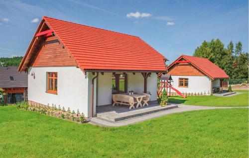 2 Bedroom Beautiful Home In Krzeszna