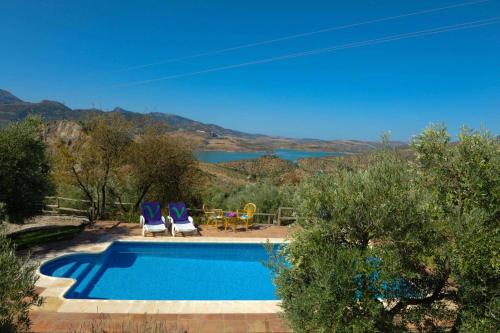 La Zarza by Vintage Travel