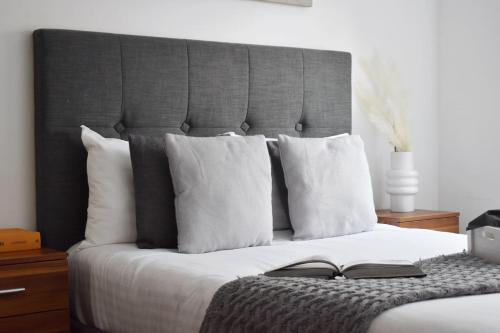 Gallery image of Spacious 1BR in Romford - Near Elizabeth Line in Romford