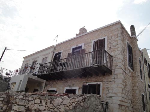 Το κτήριο όπου στεγάζεται  η παραθεριστική κατοικία