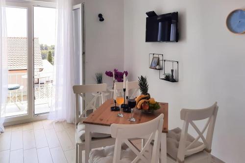 Walk to the Beach from a Cool and Modern Apartment