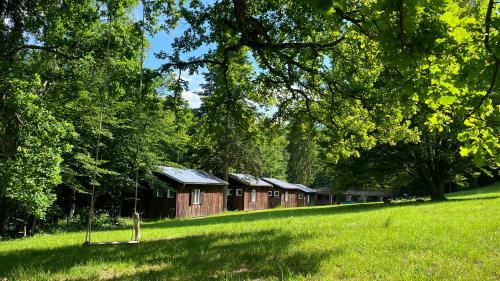 Chatičky u Dlouhé řeky