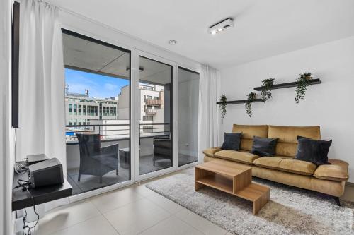 Modern 1-BR Apartment with Balcony in Cessange