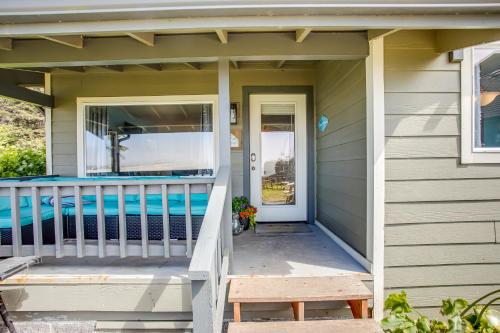 Imagen de la galería de Amazing Ocean & Alsea Bay Views! Dog Friendly!, en Waldport