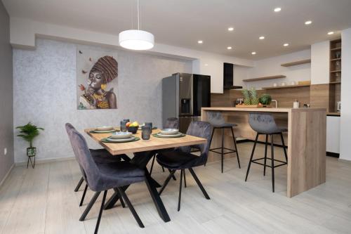 Apartment 88 - Private Heated Pool