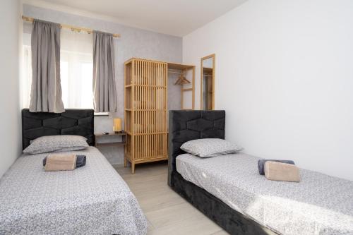 Apartment 88 - Private Heated Pool
