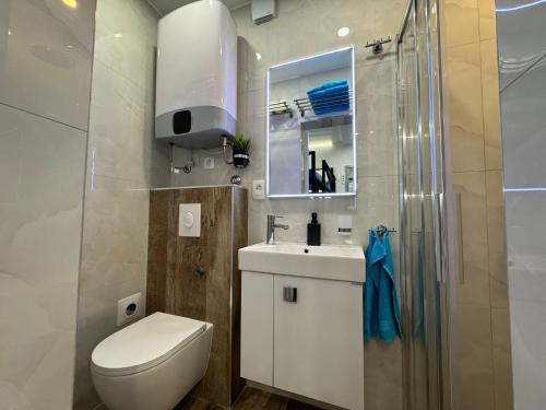 Dvori Room & Studio