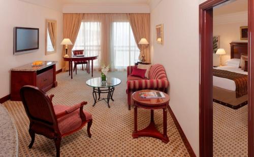 Ruang duduk di Intercontinental Cairo Citystars by IHG