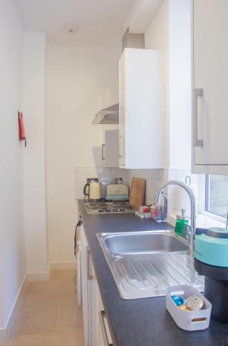 Central London Apartment - Great Location photo 73