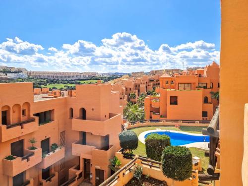 Apartment in Coto Real Duquesa - sea view & pools