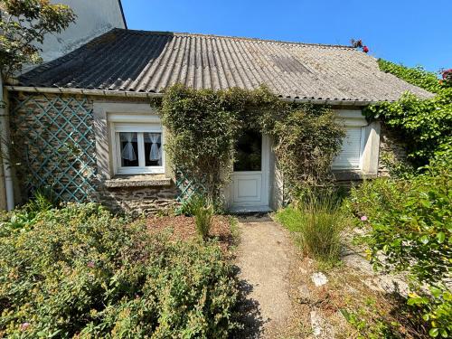 Petite maison à la campagne