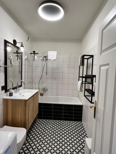 Ένα μπάνιο στο Ferienwohnung am Elisabethplatz