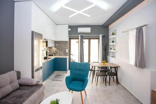 Μike's Corner Apartment