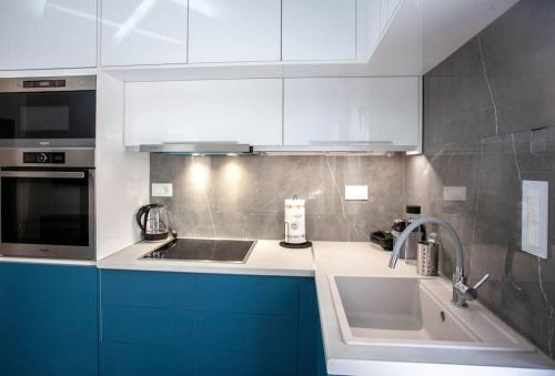 Μike's Corner Apartment
