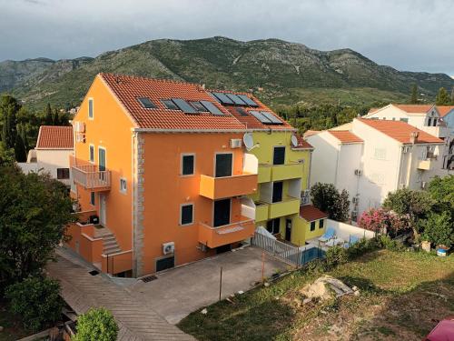 Sunrise Apartments 2