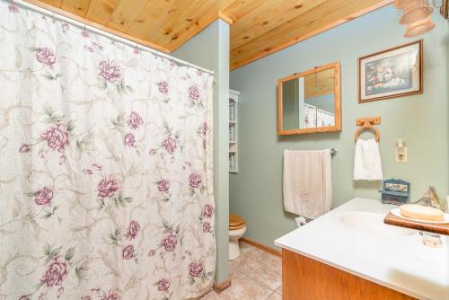Perfect Place by Eden Crest photo 16
