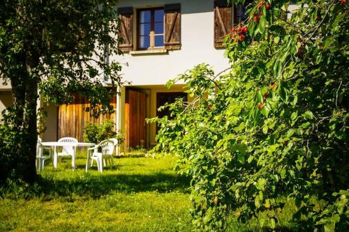 Κήπος έξω από το Gîte champêtre Au verger du Theil