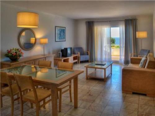A Wow ApartHotel 2 Bedroom Sea View