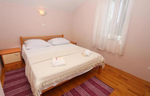Apartments with parking space Zedno, Ciovo - 23279