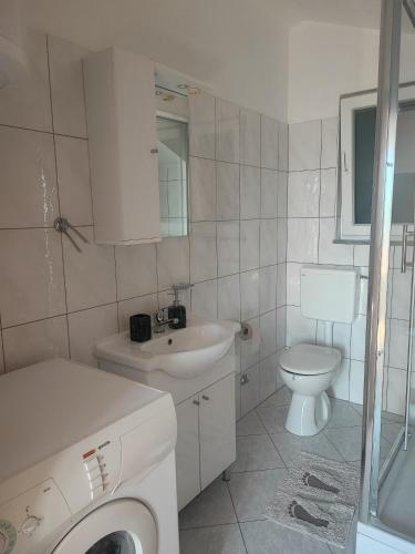 Apartments with parking space Zedno, Ciovo - 23279