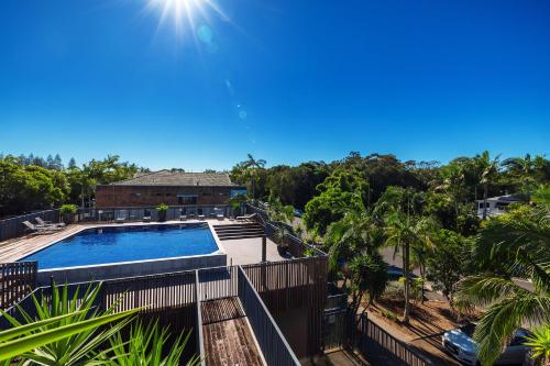 Kolam renang di atau dekat dengan Fuller Holidays - Drift Penthouse - Luxury Apartment With Pool Byron Town