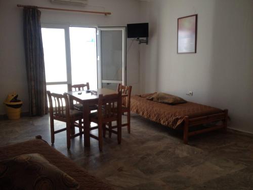 Spacious Apartment Garden View Partial Seaviewにあるベッド