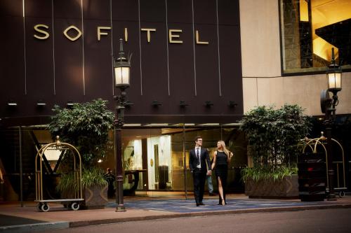 Gäste, die in der Unterkunft Sofitel Melbourne On Collins übernachten