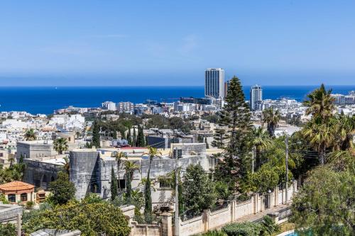Γενική θέα στη θάλασσα ή θέα στη θάλασσα από  αυτή η βίλα